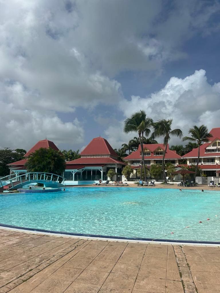 Appart T3 Village Vacances Sainte-Anne Courcelles Екстер'єр фото