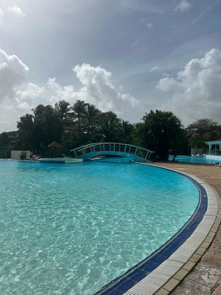 Appart T3 Village Vacances Sainte-Anne Courcelles Екстер'єр фото
